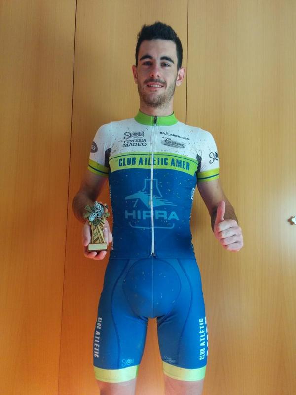 Dvdrra6's tweet photo. Molt content del gran mati de BTT avui a la Nyerrabike de Les Planes! #3r #35km #1300desnivell #MalDeCames #KO http://t.co/4ymHaXczwN