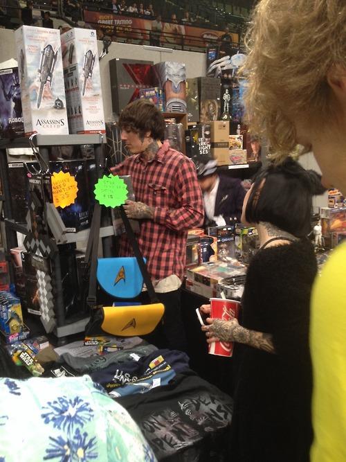 Rich people buy the expensive things and I have to look at it. FUCKERS and 
<a href="/OliverSykes0/">Oliver Sykes</a> is the boss again haha