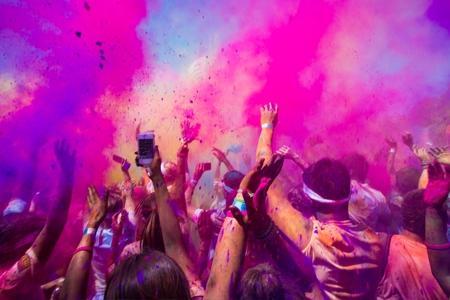 danirincon01's tweet photo. hoyyy #TheColorRunBucaramanga http://t.co/rZwa44CwD8