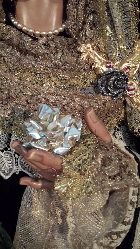 joveneshumildes's tweet photo. Ya esta Nuestra Madre,Señora y Reina del Charco vestida de luto para el mes de los difuntos. #ConsolacionyEsperanza http://t.co/jK0OZwLk5o