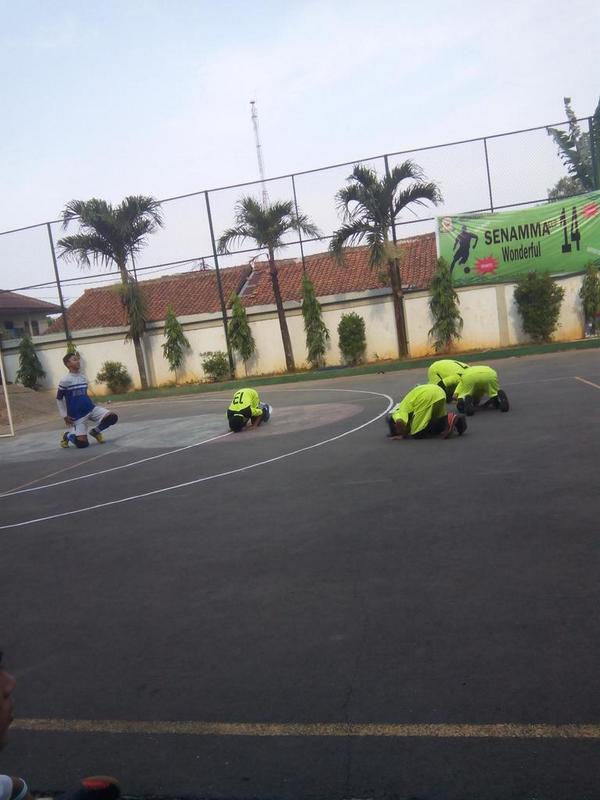 selebrasi dari para pemain setelah mencetak gol.