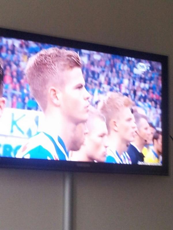 Selien3's tweet photo. Heerenveen - Cambuur http://t.co/55phShQnRK