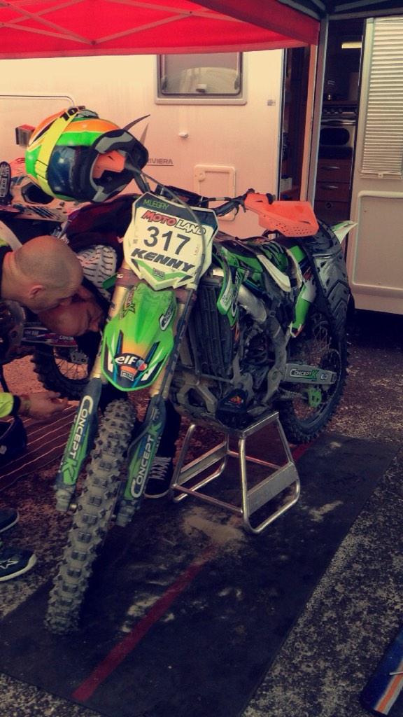 Nokpi592's tweet photo. #cross #conceptk #kawasaki http://t.co/dDHKidmkVV