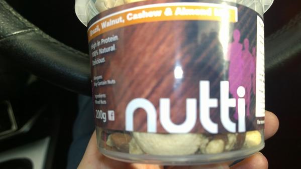 baz_hand's tweet image. Trying out some @nuttibutter