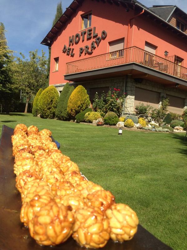 Al restaurant de l'hotel del prado ja podeu degustar els primers panellets casolans de la temporada.