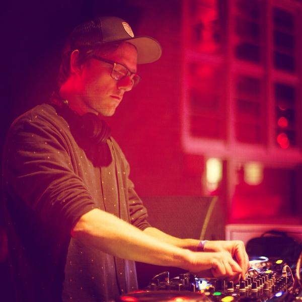 feddelegrand's tweet photo. Thanks @watermatmusic for warming up the place last Friday! #fedderocks #ADE14 http://t.co/hRQXN0aU3g