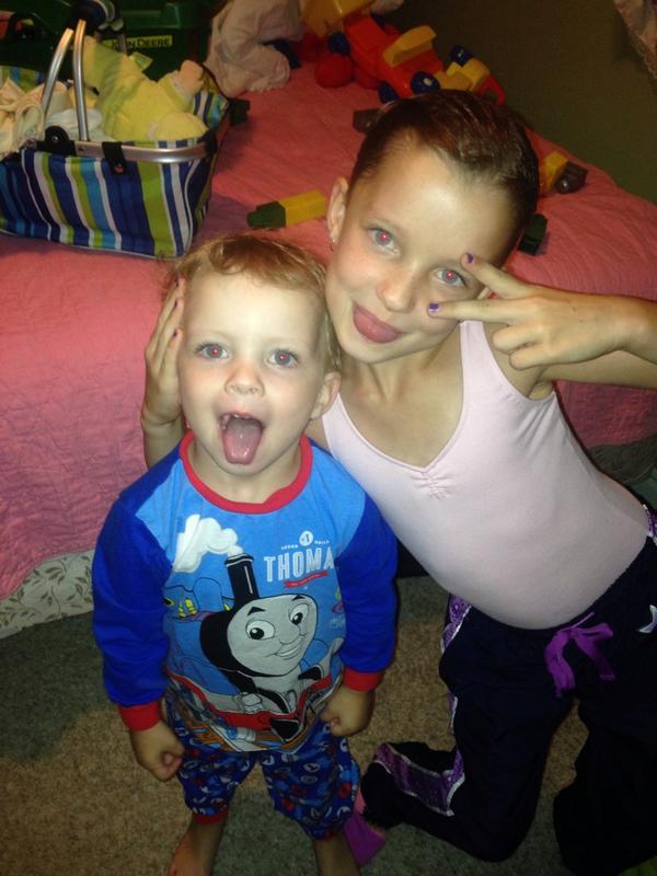 bundy014's tweet photo. @hasties13 @AdamWard12 happy d bay to the best little sis is the world. http://t.co/FIFmM0mUR5