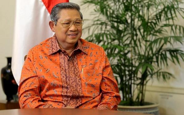 mdtvindonesia's tweet photo. Bagaimana kehidupan di istana bagi Bapak @SBYudhoyono? Simak @NET1Indonesia malam ini pkl. 22.00 WIB #NETSBY http://t.co/Jife7vB2SB