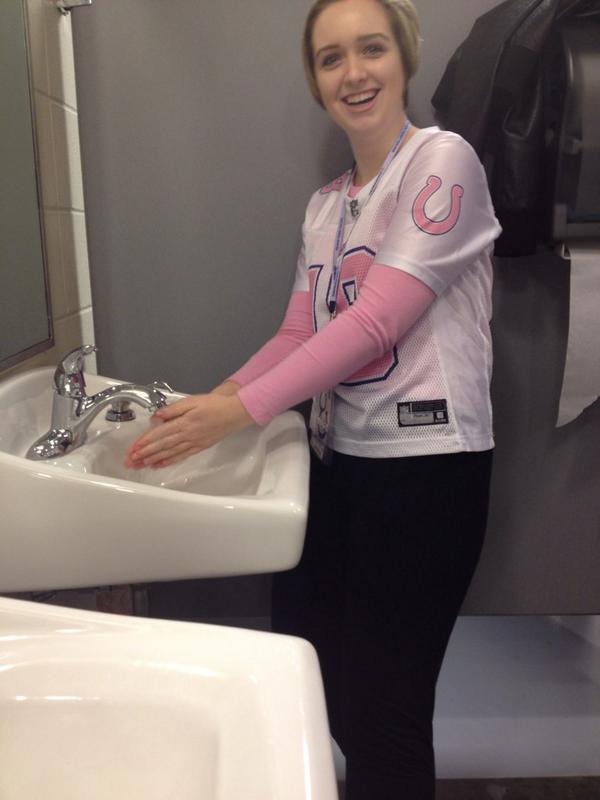 casey_bell6's tweet photo. #ColtsClean #fightingthefilth http://t.co/ZgdWh7axxN