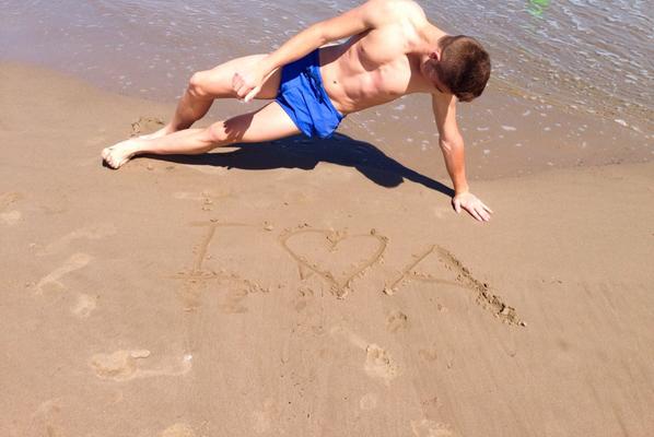 AlbaPolop's tweet photo. El "para siempre" está hecho de muchos "ahoras" #19months http://t.co/bk9dl1GNKG