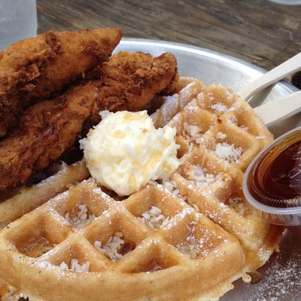 CS_TF's tweet image. Hungry? Chicken &amp;amp; waffles w/ coconut shavings, whipped butter and maple-chili syrup. Want fruit? Add a mimosa!
