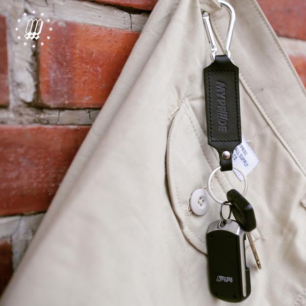 CARABINER LEATHER KEYCHAIN IDR 50K | ORDER: 2B2F4B1B / 087825655111 #SPEZIALÈTERROR