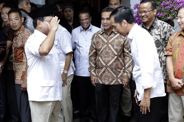 BarleyBanget's tweet photo. "@RapplerID: Menghargai kebesaran jiwa Jokowi dan Prabowo http://t.co/UH5QourLUc oleh @BarleyBanget http://t.co/9TL3uUCPZp"