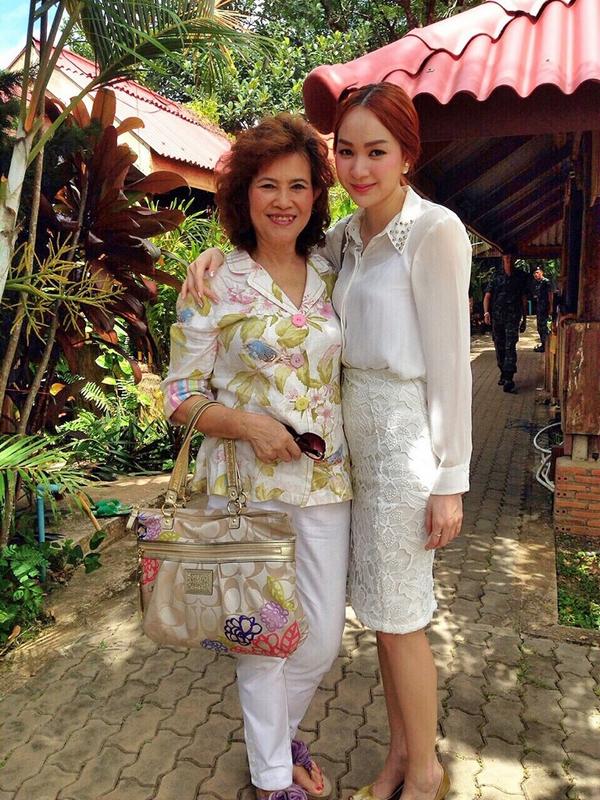 มาทำบุญทอดกฐินกับทางอาเอสค่ะ นำบุญมาฝากทุกคนนะคะ 🙏