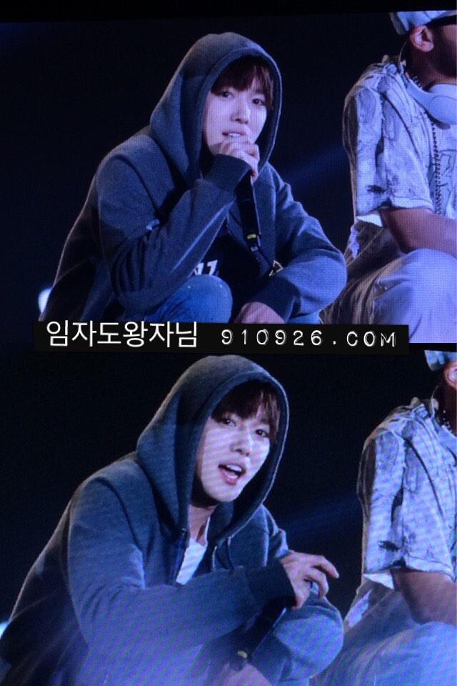 B0UKgpLCMAAE_9y.jpg:large