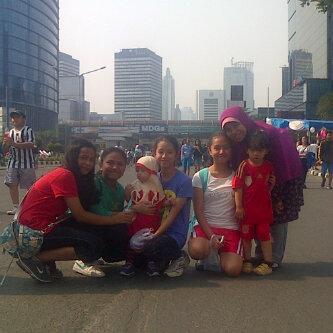 eduputri's tweet photo. Thanks for today. MissUgirls@adzany_arfira @bungatrsy_ @Banat_nat28 @bungaagsari http://t.co/2iq3UzXX7R