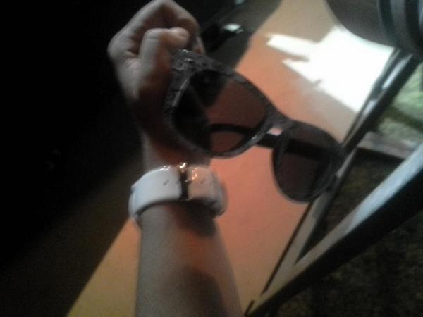 Ro09malaga's tweet photo. @davcarrascosax gracias a ti en Torremolinos,tus gafas fueron mias despues de 4conciertos seguio las consegui!!wapo! http://t.co/RsHsGIef6l