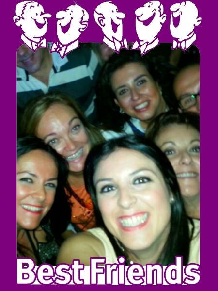 rcrcastro36's tweet photo. Una feria increíble,como hacía muuucho años,q haría sin vosotras....@en_mihi @garridocamara @sonihera http://t.co/hO4FEHcn83
