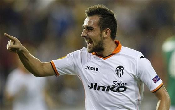 PacoAlcacerCF's tweet photo. Esta tarde a seguir demostrando lo que vales @paco_alcacer te estaré apoyando desde casa! #Vamosh ídolo http://t.co/7IaOuq2pPE