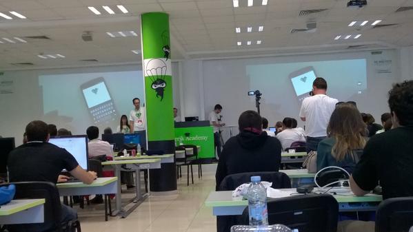 zzicboo's tweet photo. #beFiftyTwo in the semi-finals #TelerikHack @ExecomTweet http://t.co/K9xUkhQbOO