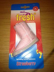 realCampLarry's tweet photo. You know when you have reached level 3 scuzzer rat when you have one of these hanging in your car #Tarraaah #ScuzzRat http://t.co/a36m4oIchg