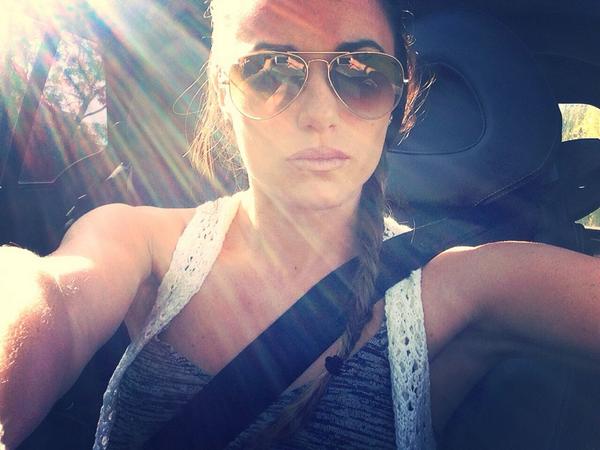 CapucineAnav tweet picture