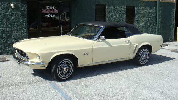 RESTOMODPLUS's tweet photo. #Restomodplus Here's a #69mustang we gave a facelift to. We added a/c, wheels and tires, spoilers and scoops,etc. http://t.co/LxWBUc05Bf