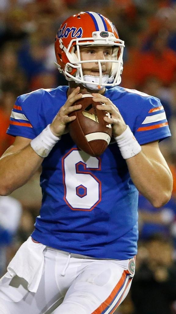 NotHoneyThunder's tweet photo. Solid grip by Driskel. No wonder why he's such a great quarterback. #FireMuchamp http://t.co/BWx2GN4ux6