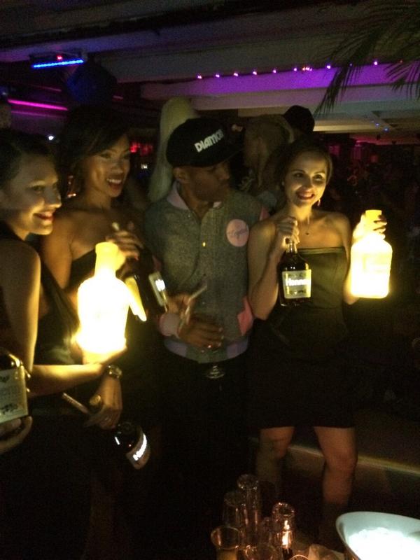 RyanFionda's tweet photo. #LibraMob was in full effect last night for @DJWhooKid, @SupaStarTorch & my bday! #QuarterCenturyGang POW! http://t.co/mEbGarZBAX