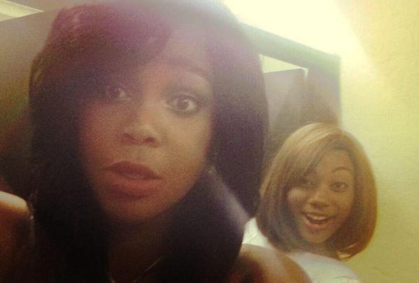 Tesha_cxx's tweet photo. Beautiful"@_YoliD: #SelfieSunday A young throwback to the MD with my pretty bird @_AnitaBhelekazi. #LaRoyalty http://t.co/Dry9cGEXaF"