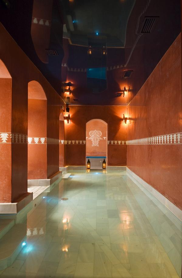 Regalamos, cada día baño y masaje. El viernes lo sorteamos, entre todos los retwits de este  !!! el mejor regalo!