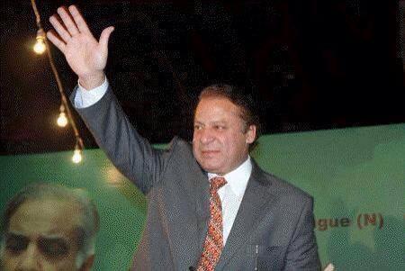 mbbokhari's tweet photo. ہمت جرات غیرت والا
ماوں بہنوں کا رکھوالا
بوڑھوں کمزوروں کا سہارا
پوری قوم کاایک ہی نعرہ
شیرہمارا شیر ہمارا
#RoImran http://t.co/aMcxNozGv4