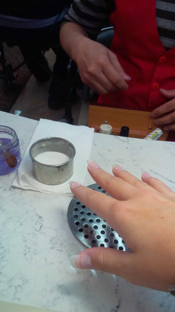 mariahveronika's tweet photo. Getting my nails done for @NailvyDecals photoshoot! Stay tuned! http://t.co/i221I2w0Zq