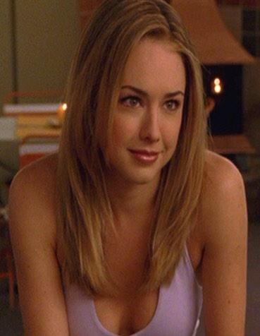 FansofOTH's tweet photo. It was never boring when Taylor James was in Tree Hill!❤️ @MyLindseyMckeon http://t.co/tuQWHVJ1Ul