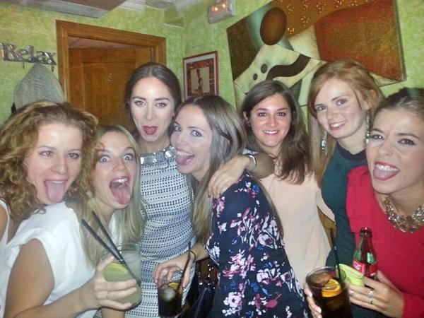 mamamu1989's tweet photo. Fotito de anoche con mis Rondeñas 😚😚 http://t.co/X8NO2jRsen
