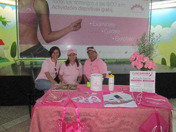 cclagranja's tweet photo. Seguimos apoyando a @FUNCAMAMA en su #PotazoRosa hoy #DiaMundialCancerMama. ¡Aún estás a tiempo de colaborar! http://t.co/0701i3coJM