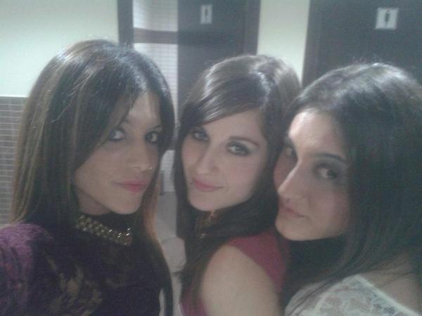 MariaaaFerSan's tweet photo. Con mis guapas @cristy049  @_Leticiamarin ♥ http://t.co/4Lk13KJyQd
