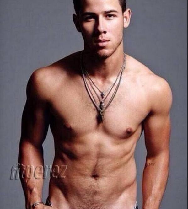 NatDaTruth's tweet image. I don't like white boys but #heatflash 😳