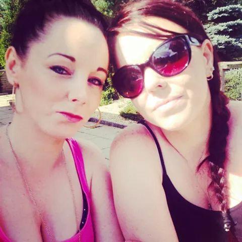 amy_kinlan's tweet photo. Me n my #bitches <3 http://t.co/JlrxTDn1N5