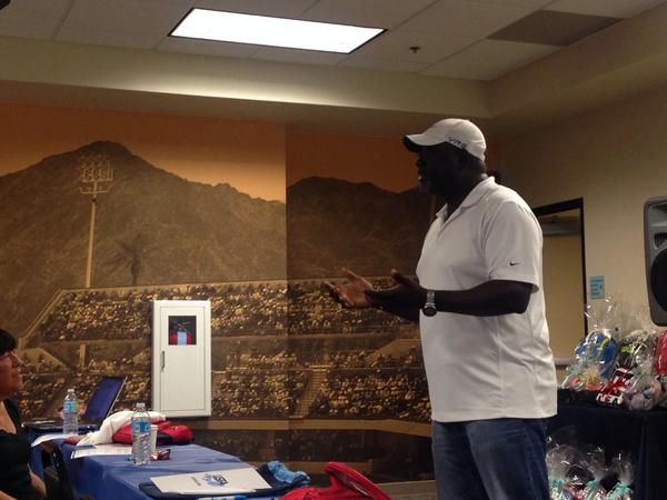 USTASoCal's tweet photo. Learning about building successful programs from Cory Dantzler of the Challengers Boys and Girls Club #CDW14 http://t.co/vooiTi1CuS