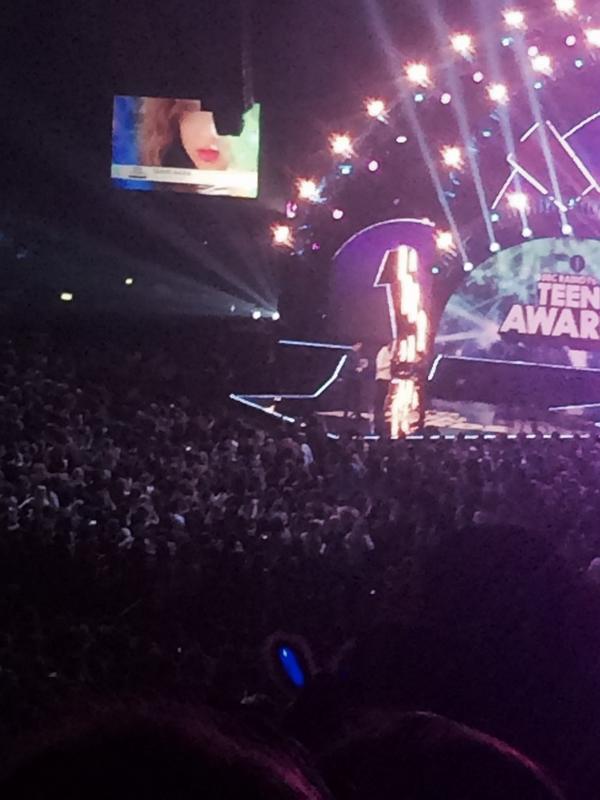 Lilygraceffa's tweet photo. @PointlessBlog @ZozeeBo @Joe_Sugg http://t.co/NKpWIO6vlS