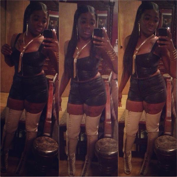 Bubbywag's tweet photo. Love wearing all black you should see me closet #JolliesLive #AboutLastNight #shitwasrollin http://t.co/OC8s2rkqSx