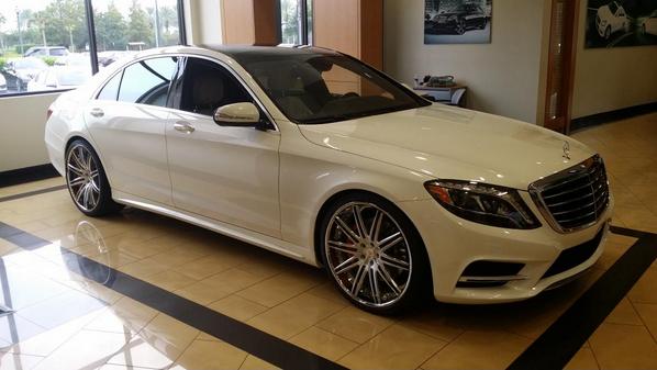 dc_exekutive's tweet image. Which one would you choose?
GMC Yukon*Mercedes S550 Black/White
#NeedSomeHelp
#ToughDecision
#WWYD
#WWJD