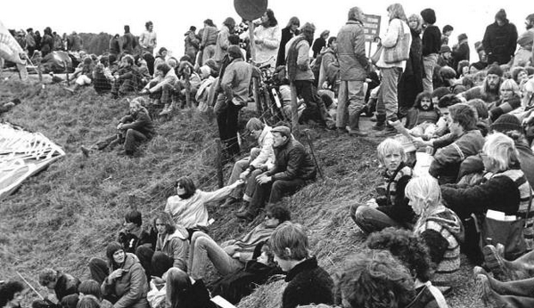 nuentoen's tweet photo. Vandaag in 1980 - Demonstratie bij kerncentrale Dodewaard - http://t.co/nAQK5sjUUC http://t.co/JWop368sw2