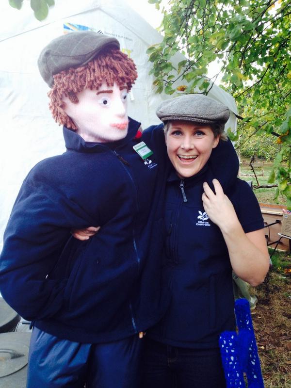 hashtagwilde's tweet photo. @trebbs3 @EdwardNicholso1 #justchillin' after @NTKillerton's cider and apple fest #flatcapcrew http://t.co/UsNx4kDJ1i