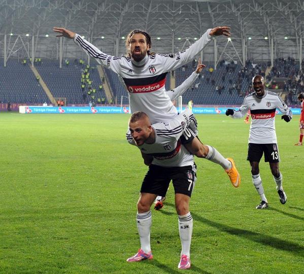 Dünyada  Taklidi  edilmeyen Tek Gol  sevinci Adamsın  <a href="/olcay_sahan10/">Olcay.sahan10</a> !