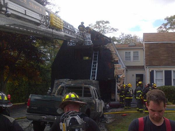 WarrenFireRI's tweet image. **DELAYED** pictures from today's fire #WarrenFire #Warren