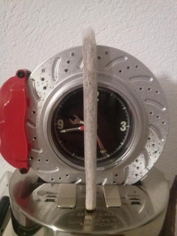 malborillo's tweet photo. Un pequeñin de postre http://t.co/pjA6F1SQyA