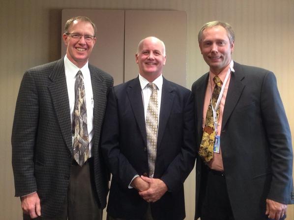 DrSGeis's tweet photo. John Pothast, Pres of AAESP and Mike Hanley, Alaska Commissioner of Ed share a vision of growth for Alaska. http://t.co/ophhbW4cIz
