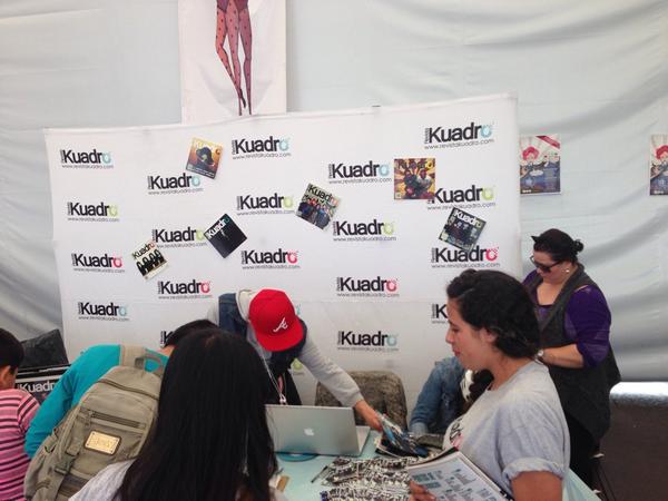 RevistaKuadro's tweet photo. Ya estamos en la #FIL201 @FILZocalo en la sección de la @FIRPPI, junto al asta. ¡Visítanos! http://t.co/KAy5Or1Uny